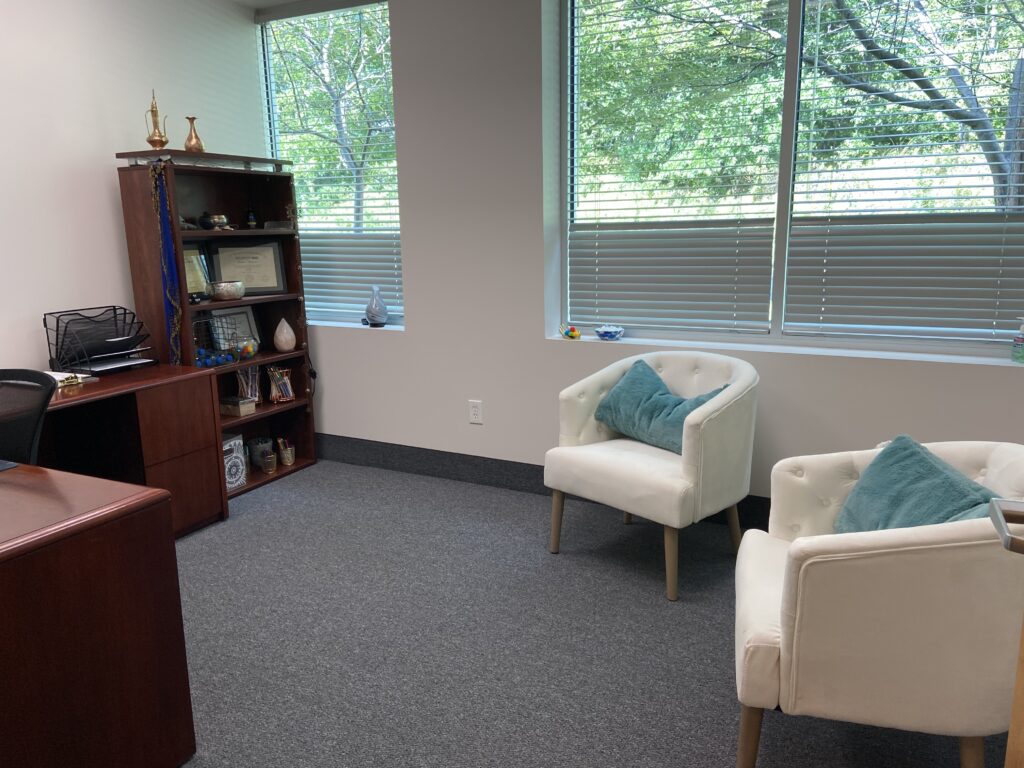 Waiting room in Hudson location
